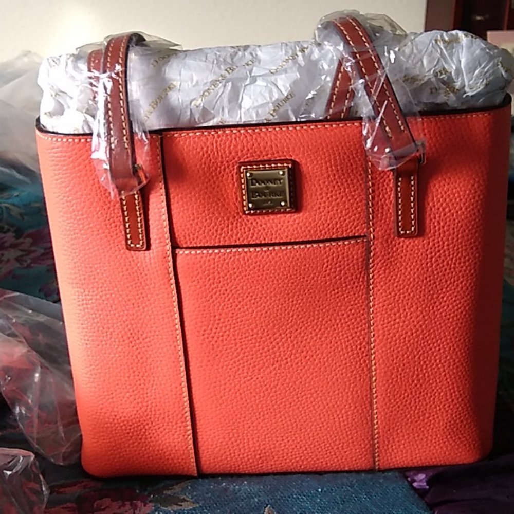 Dooney & Bourke Bag